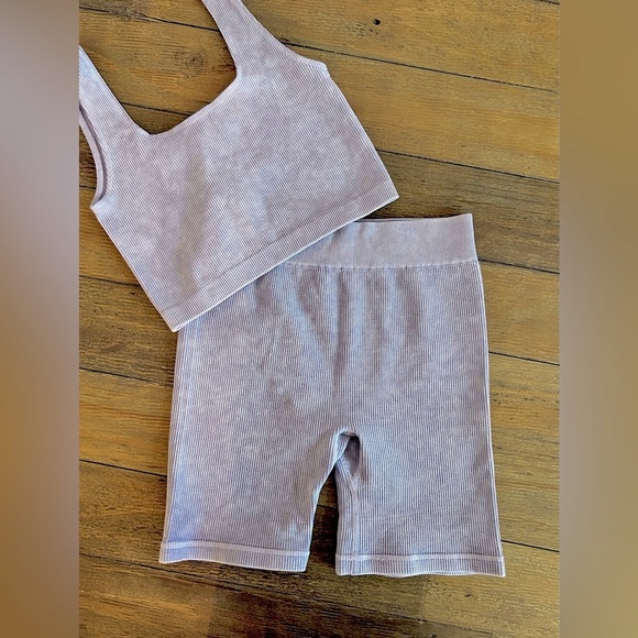 ♻️GHOSTD EDIT ♻️ Perfect Lavander shorts and top set - Picture 1 of 8